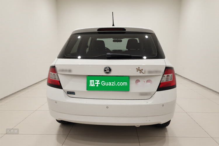 Skoda Fabia 2016 immagine di auto #6