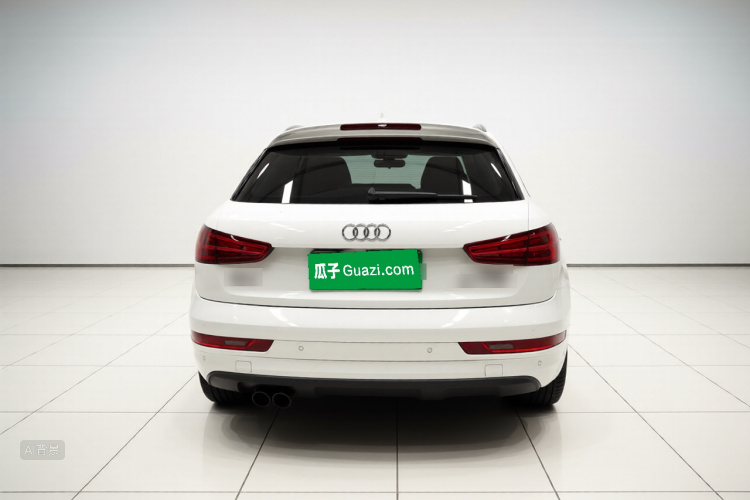 Audi Q3 2017 car image #6