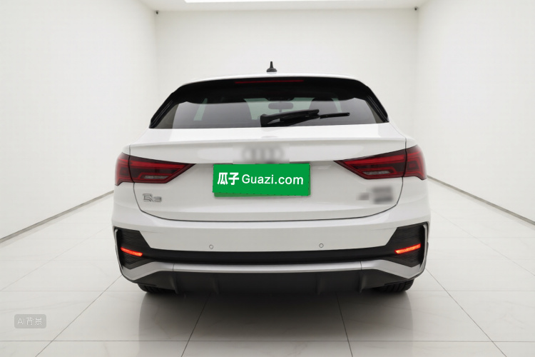 Audi Q3 2021 car image #6