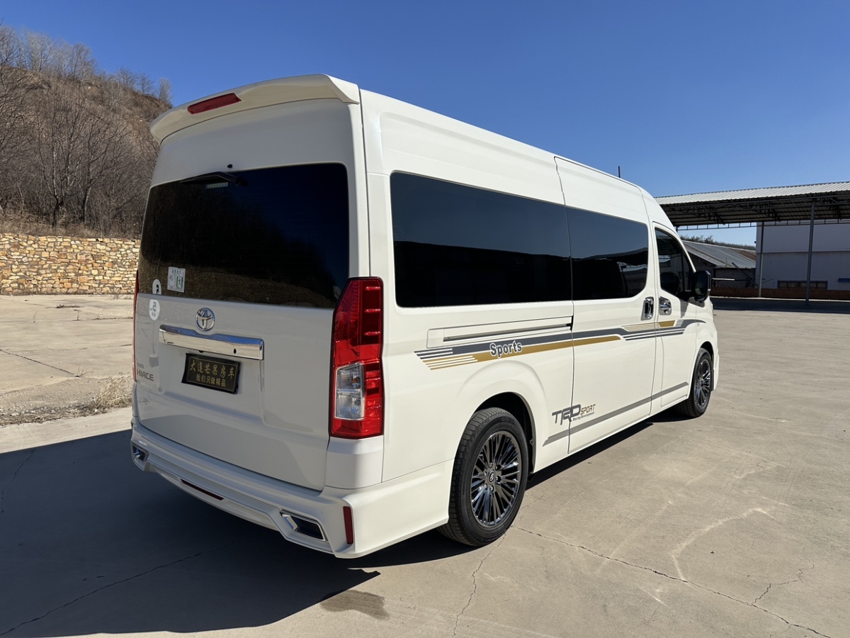 Toyota Hiace 2024 #6 Toyota Hiace 2024 car image #6