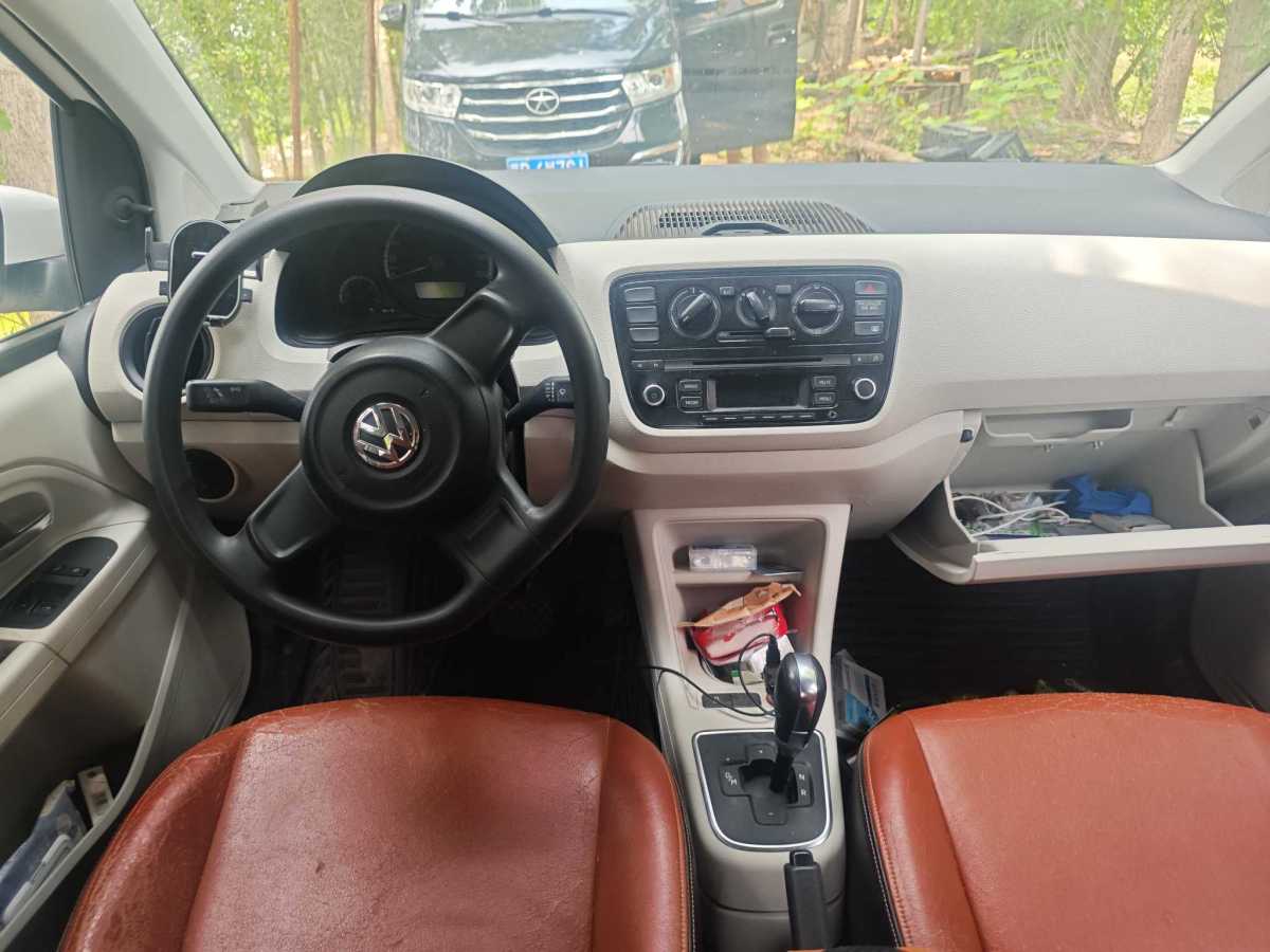 Volkswagen up! 2016 imagem de carro #6