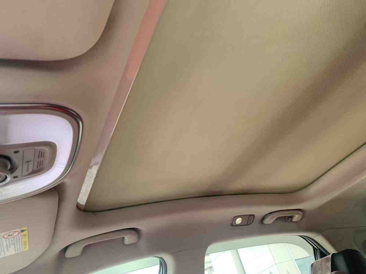 BYD Yuan New Energy 2018 car image #6