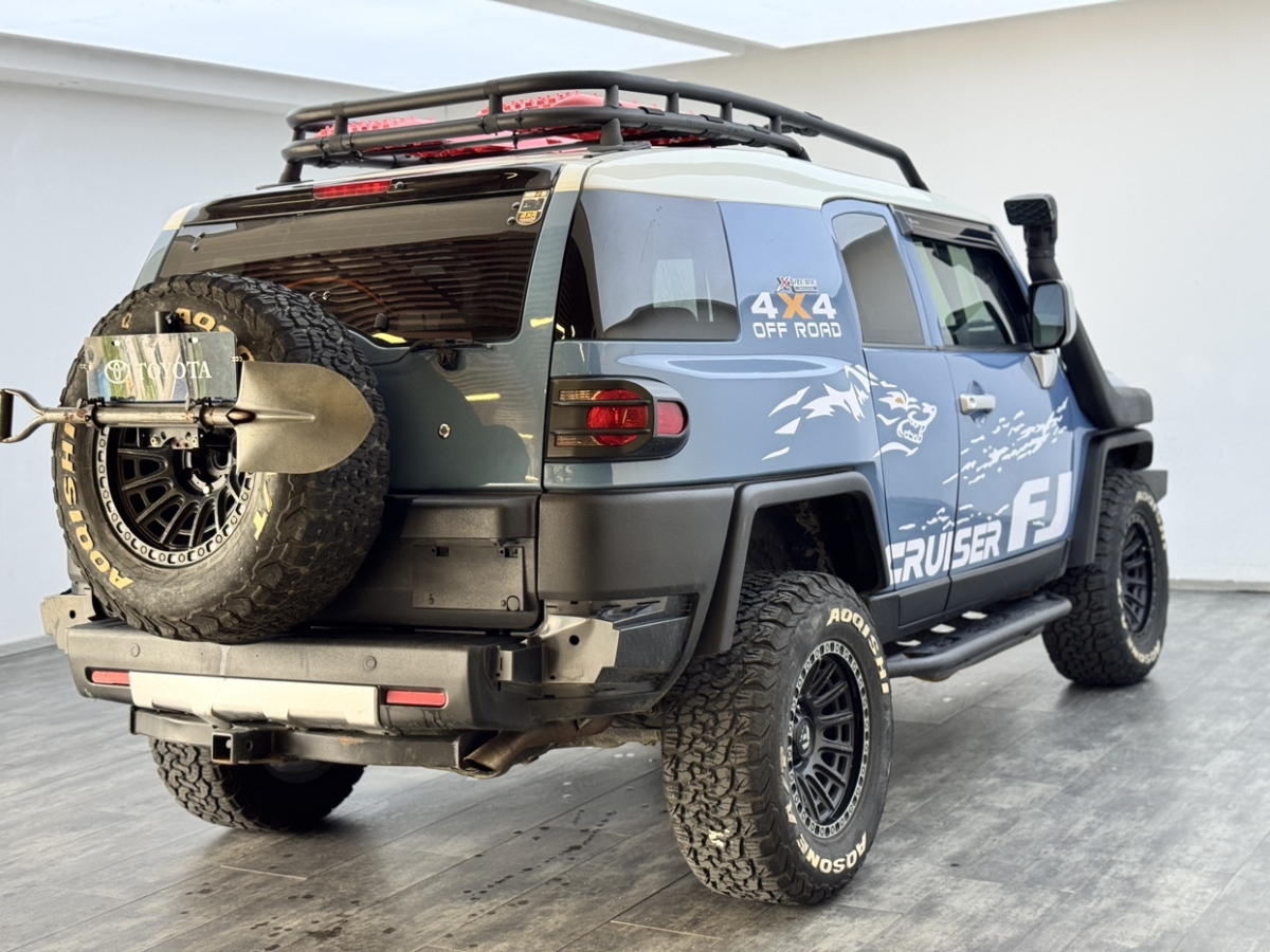 Toyota FJ Cruiser 2020 #6 Toyota FJ Cruiser 2020 car image #6