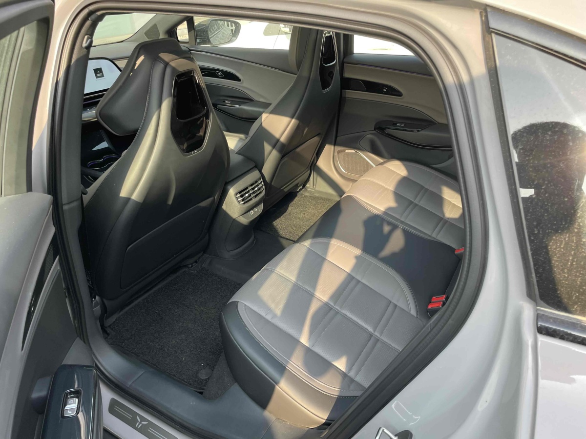 HongQi EH7 2024 #6 HongQi EH7 2024 car image #6