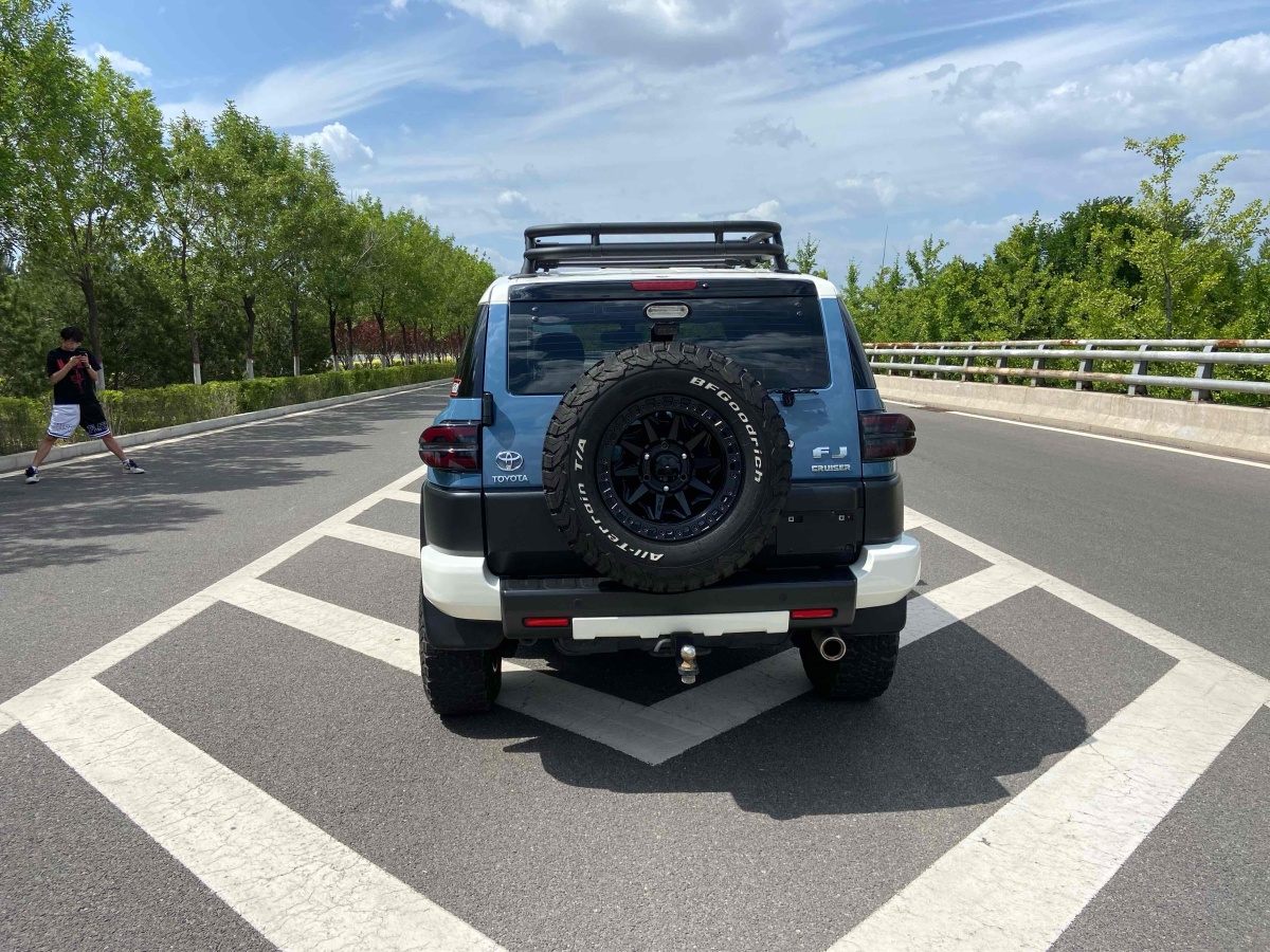 Toyota FJ Cruiser 2020 immagine di auto #6