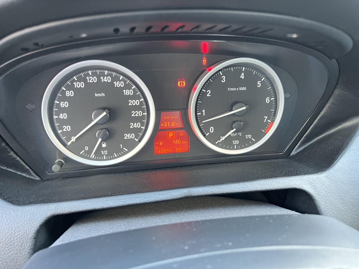 BMW 6 Series 2010 car image #6