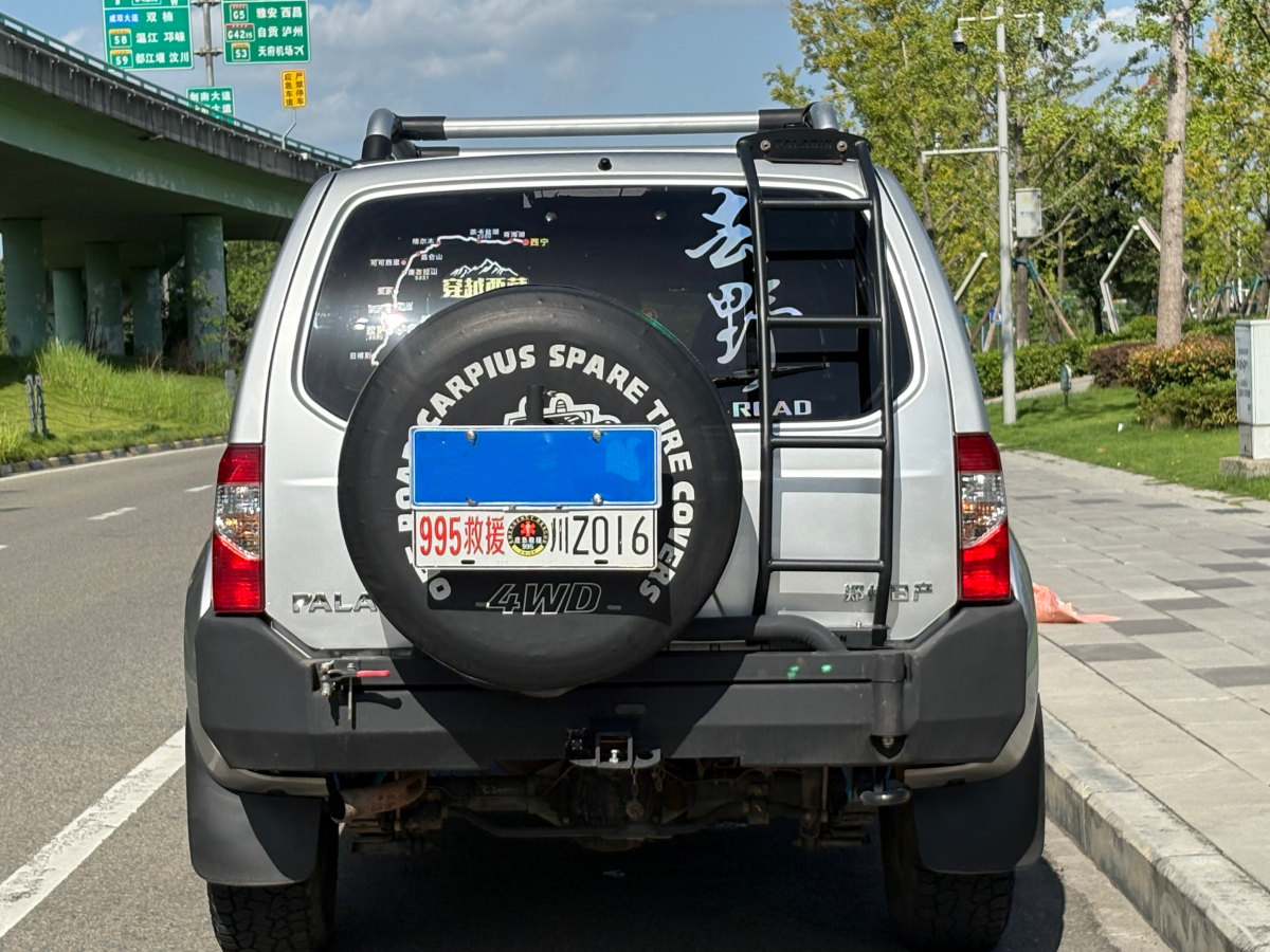 日产 日产帕拉丁 2011 汽车图片 #6