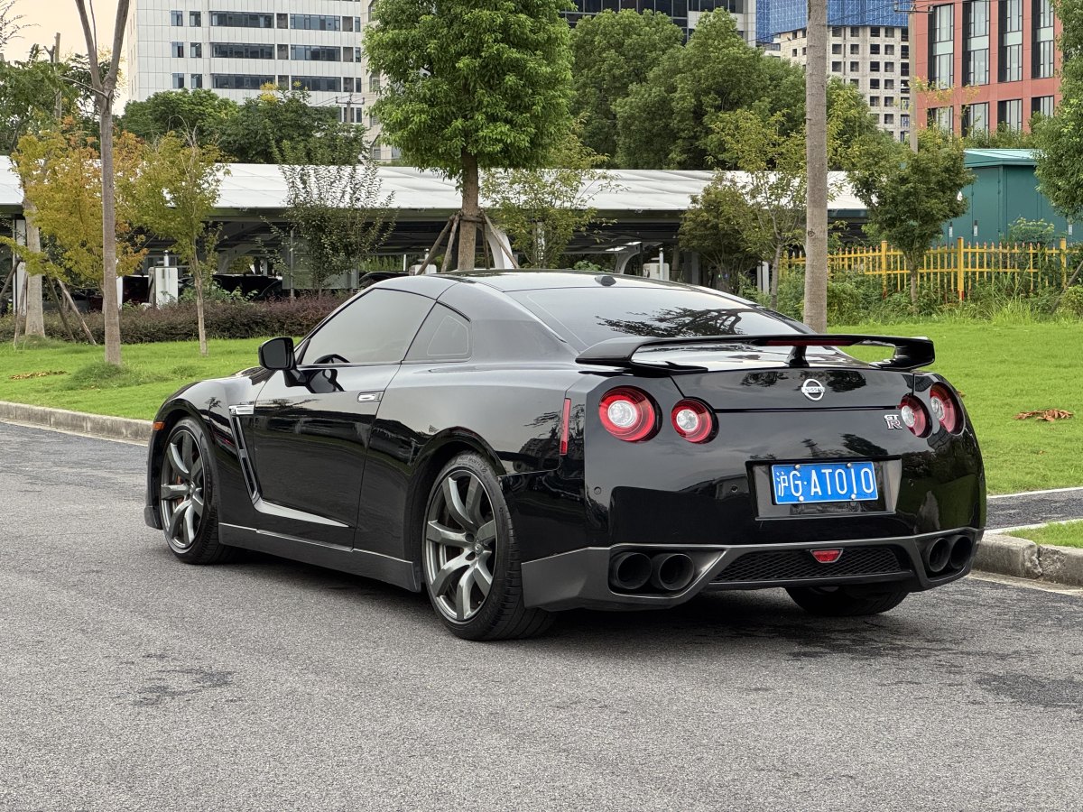 日产 日产GT-R 2010 汽车图片 #6