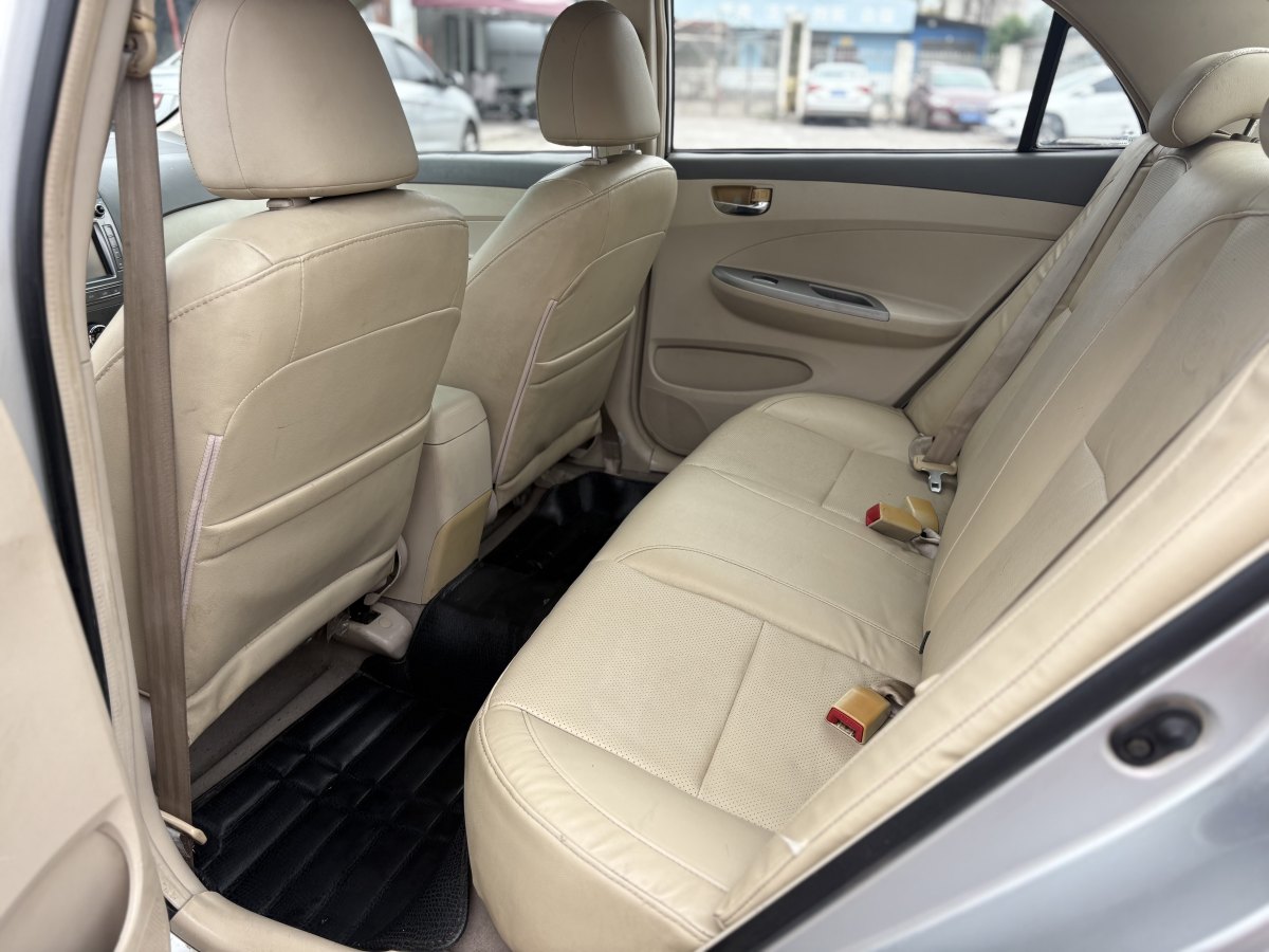 BYD L3 2017 car image #6