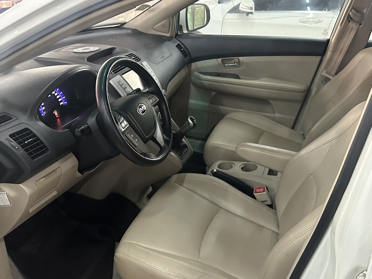 BYD S6 2014 car image #6