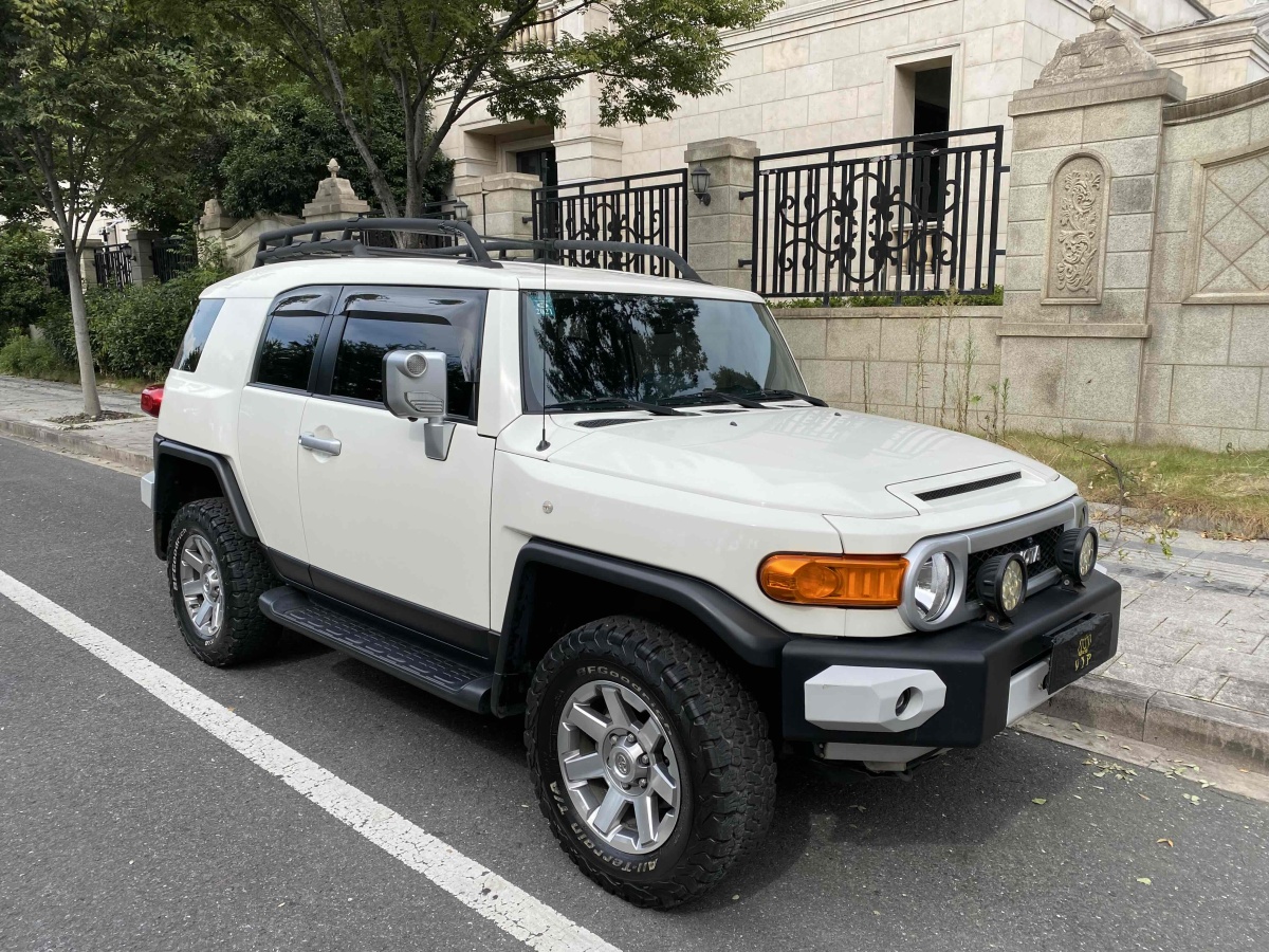 Toyota FJ Cruiser 2019 car image #6