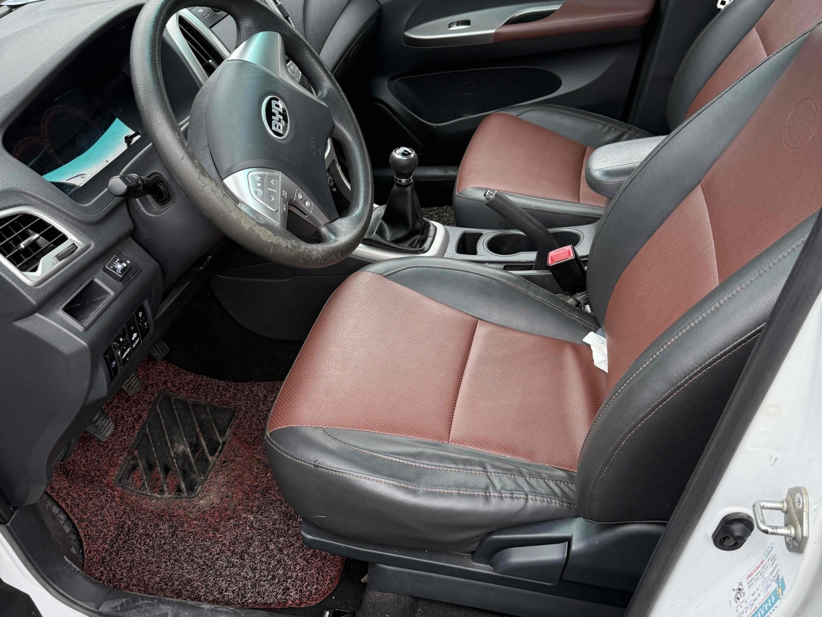 BYD L3 2015 car image #6