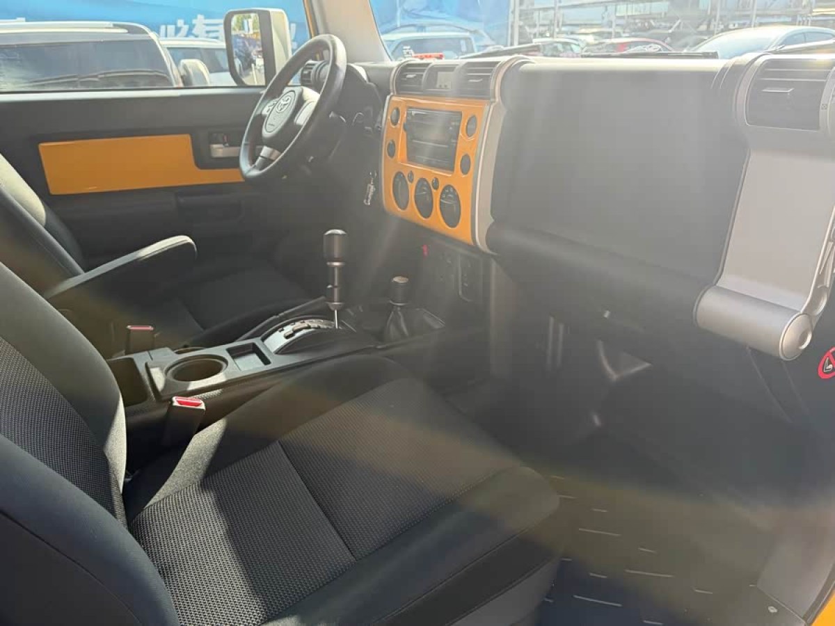 Toyota FJ Cruiser 2009 car image #6