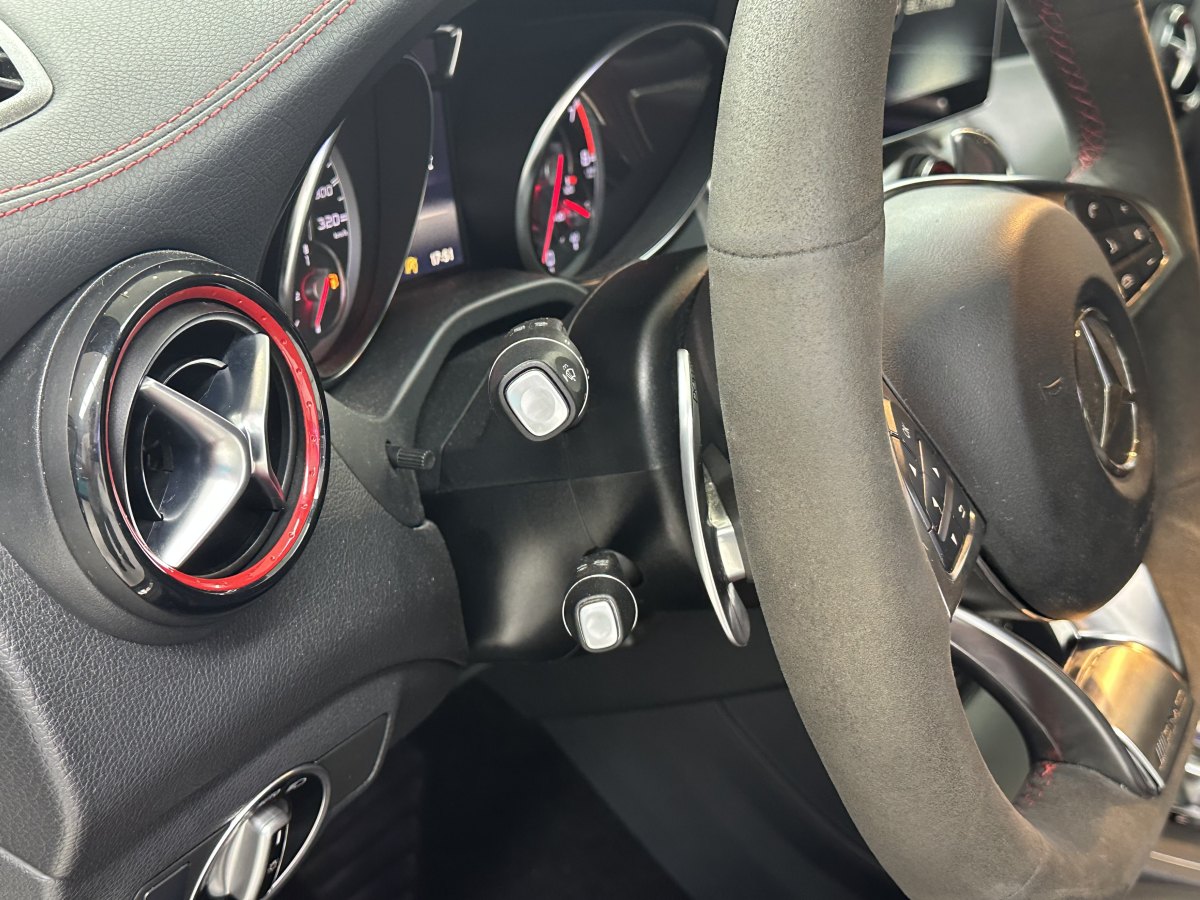 Mercedes-Benz GLA AMG 2016 car image #6