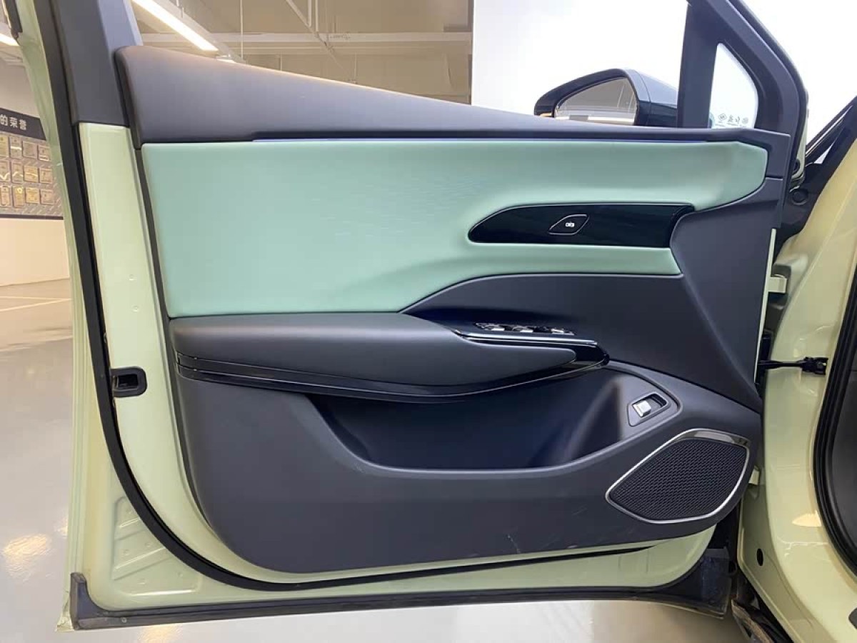 HongQi EH7 2024 #6 HongQi EH7 2024 car image #6