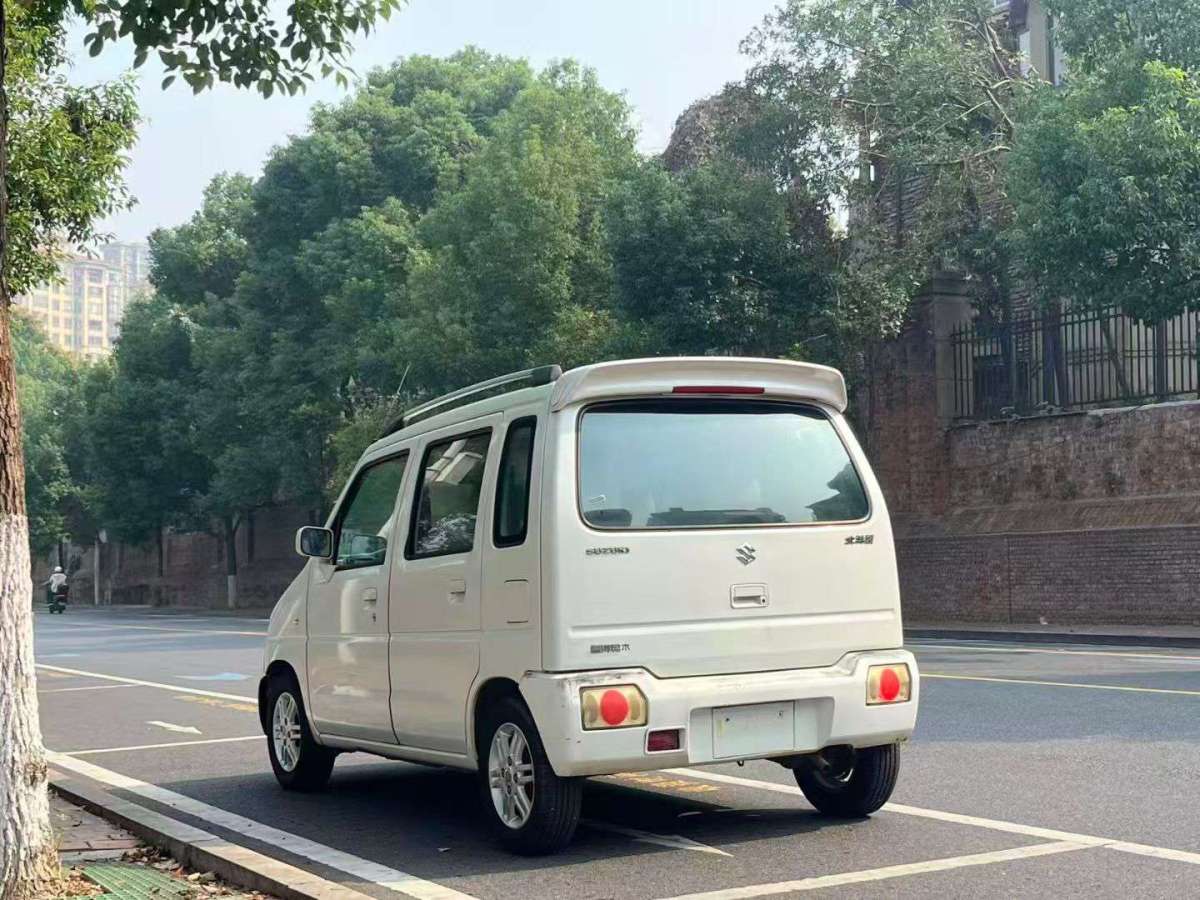 Suzuki Wagon R 2015 изображение автомобиля #6