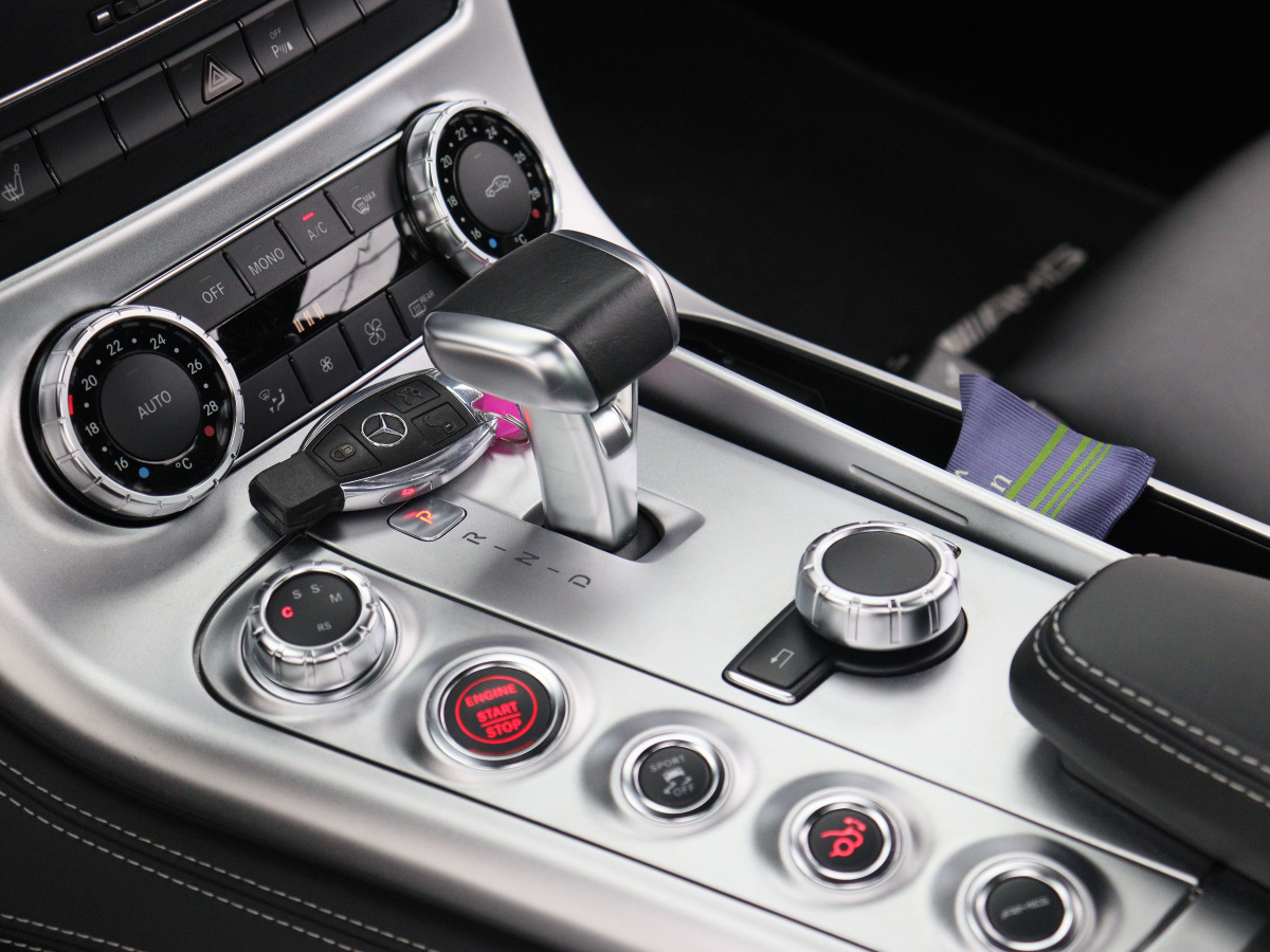 Mercedes-Benz SLS AMG 2013 #6 Mercedes-Benz SLS AMG 2013 car image #6