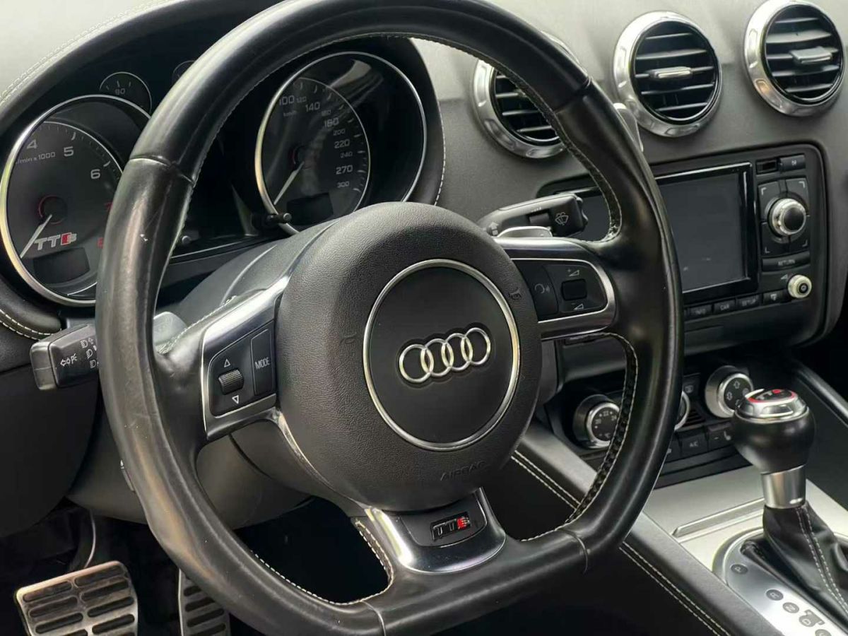 Audi TTS 2014 car image #6