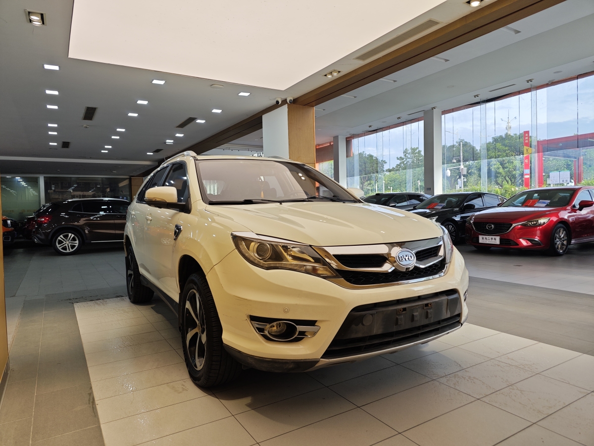 BYD S7 2015 car image #6