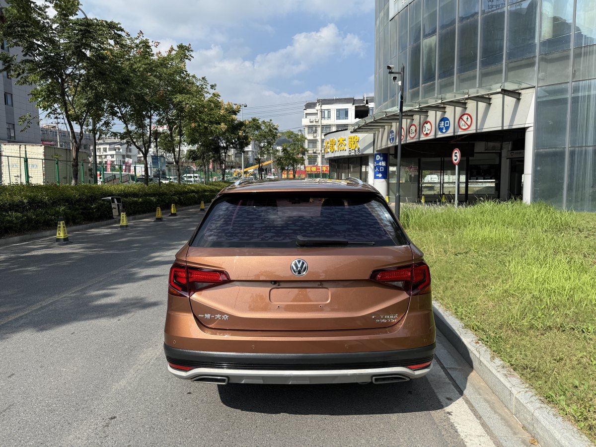 Volkswagen C-Trek 2017 immagine di auto #6