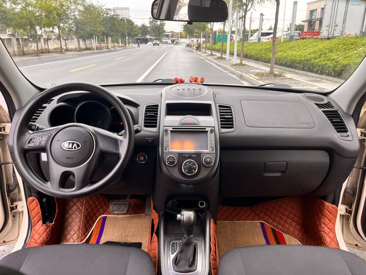 起亚 秀尔 2013 汽车图片 #6