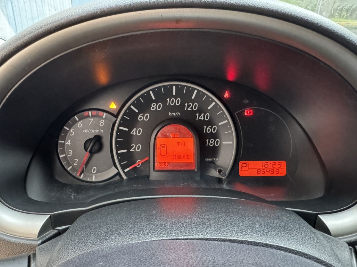 日产 玛驰 2014 汽车图片 #6