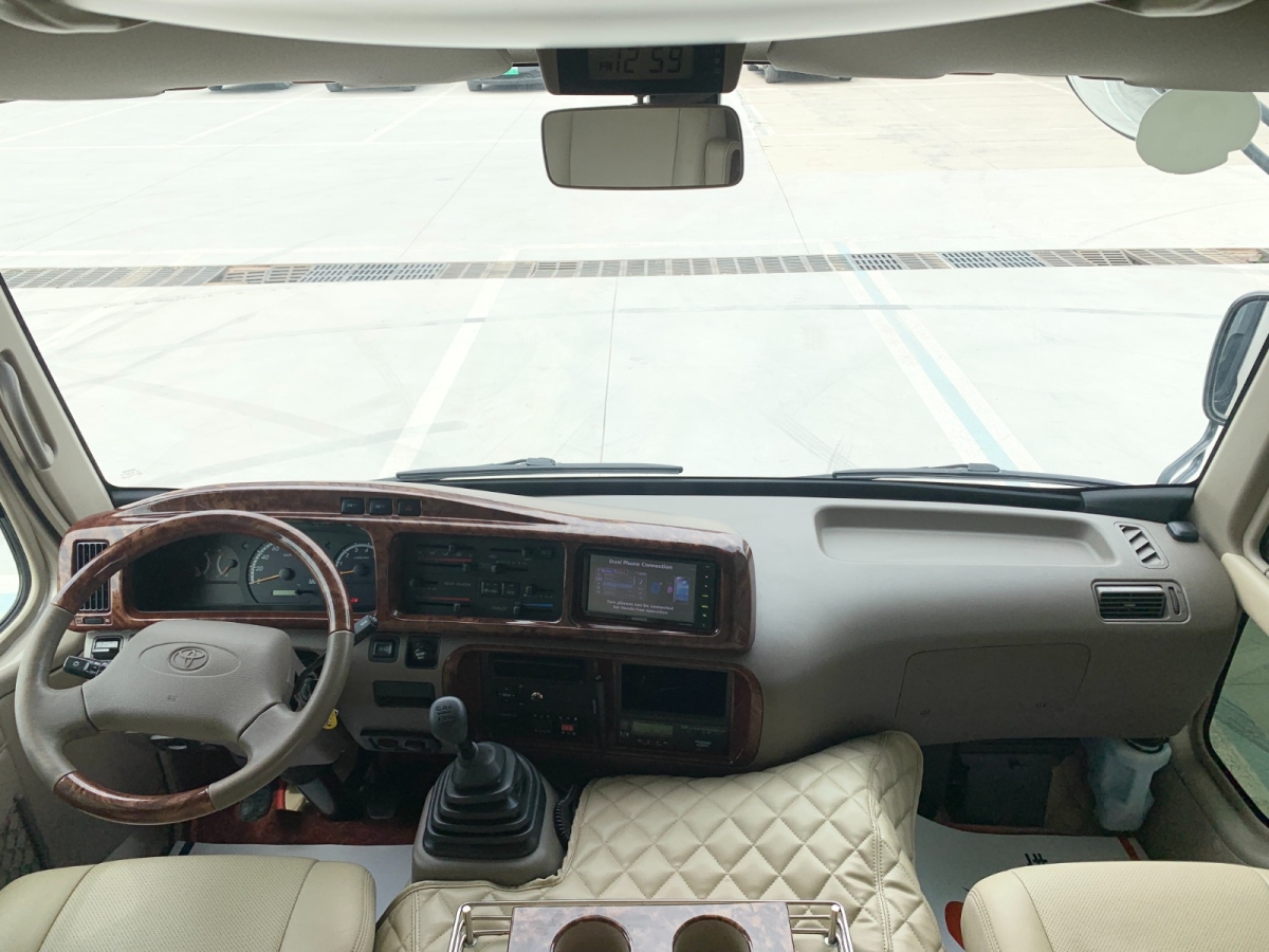 Toyota Coaster 2017 #6 Toyota Coaster 2017 imagen de coche #6