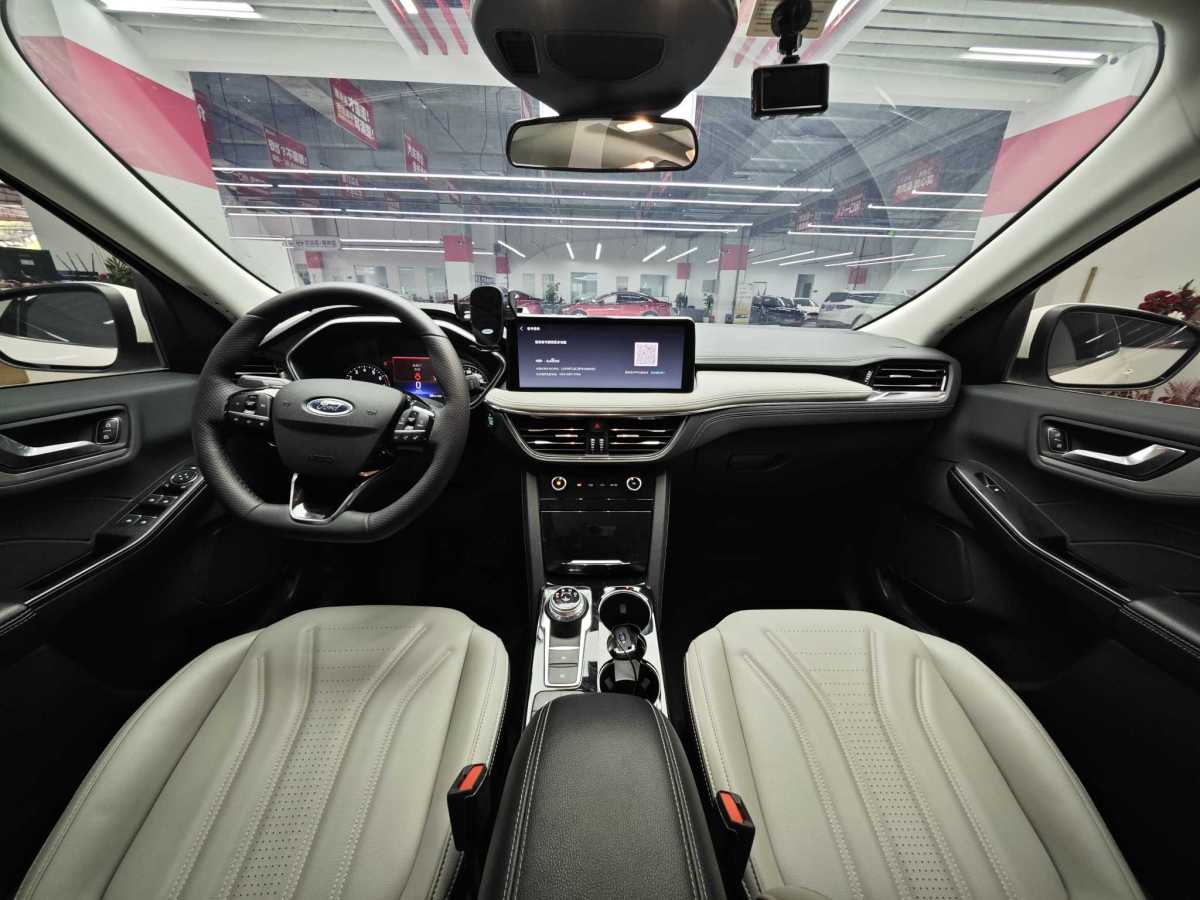 Ford Escape 2024 immagine di auto #6