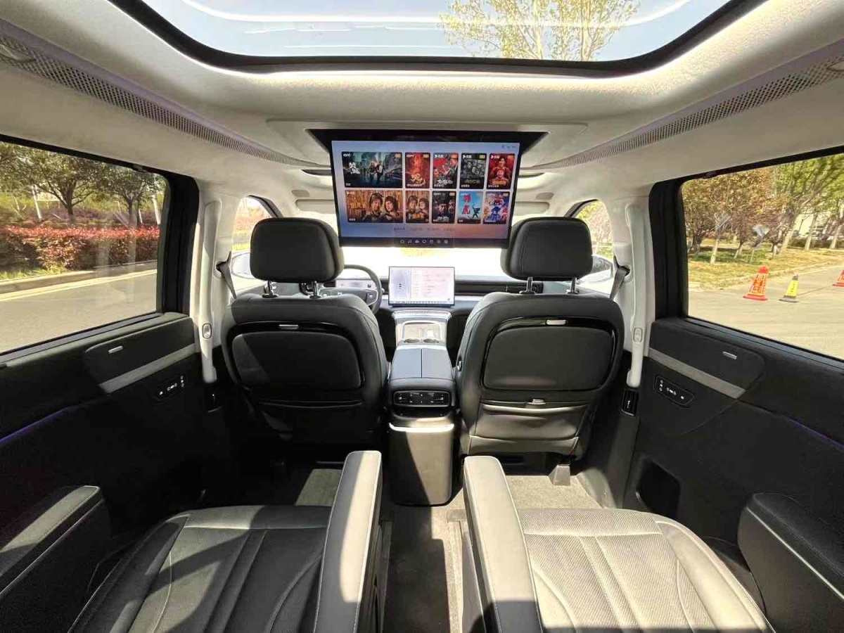 Xpeng X9 2024 #6 Xpeng X9 2024 immagine di auto #6