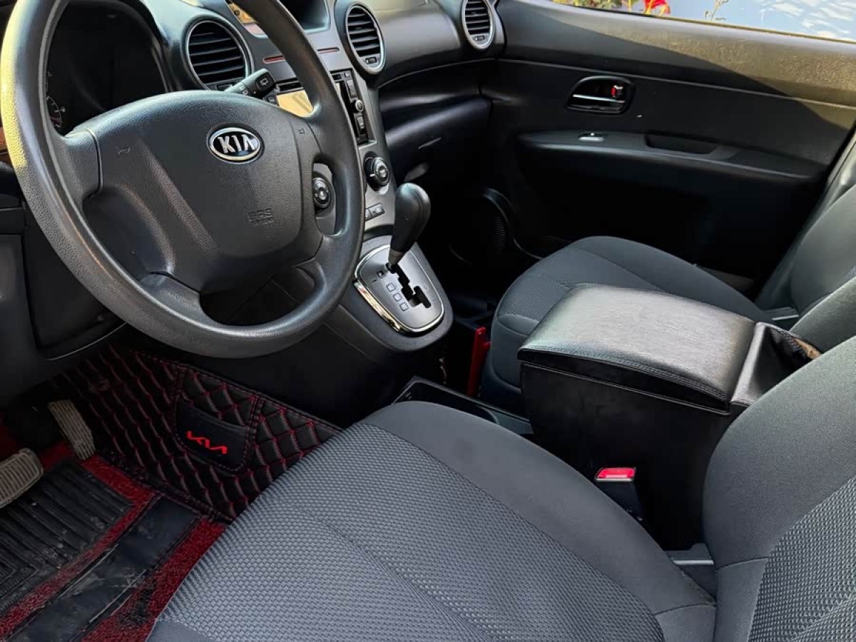 Kia Carens 2012 immagine di auto #6