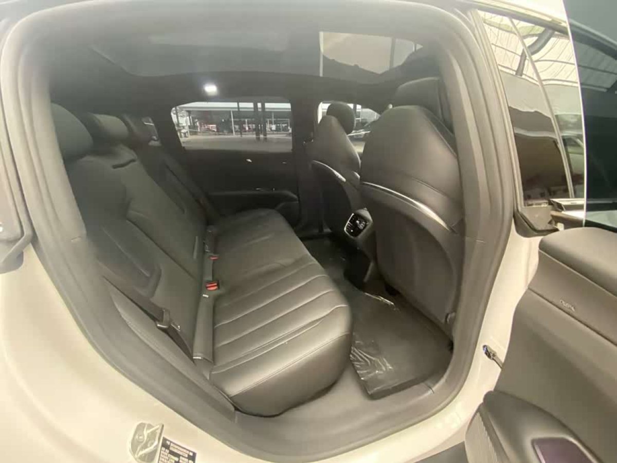 Deepal L07 2025 #6 Deepal L07 2025 car image #6