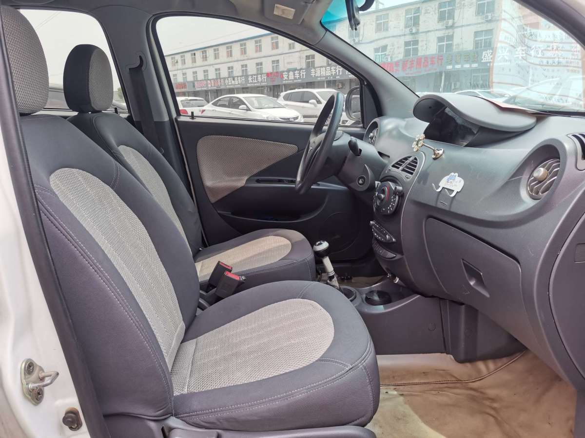 Chery X1 2012 car image #6