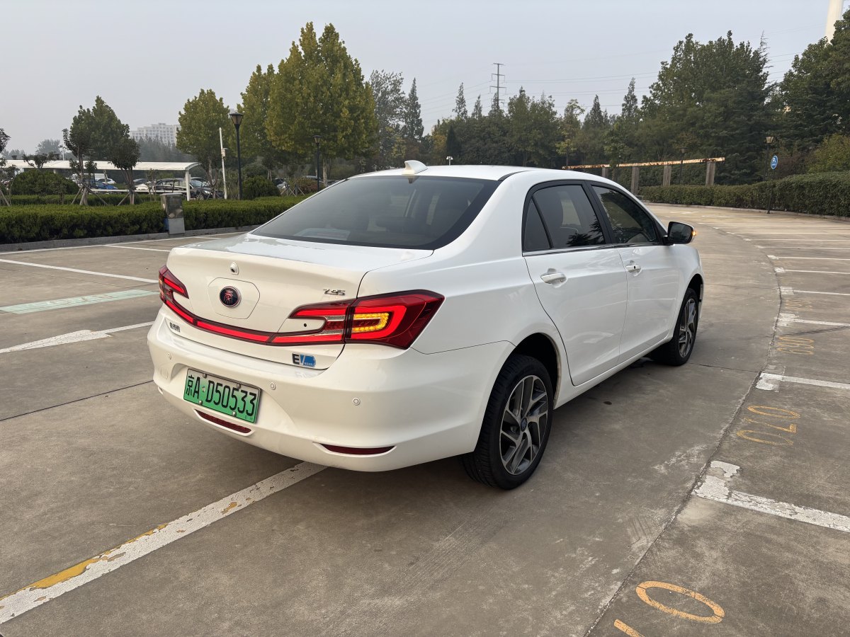 BYD Qin New Energy 2018 #6 BYD Qin New Energy 2018 car image #6