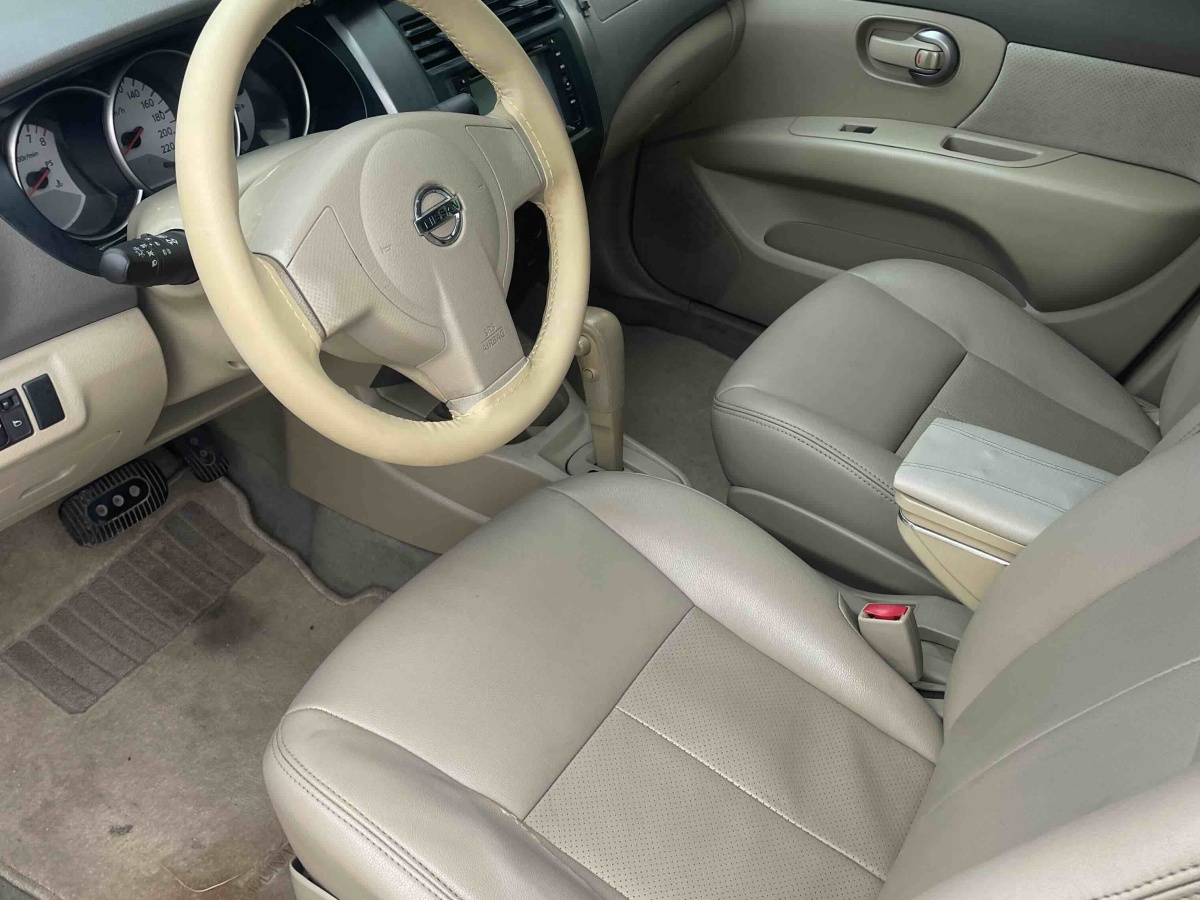 日产 骊威 2011 汽车图片 #6