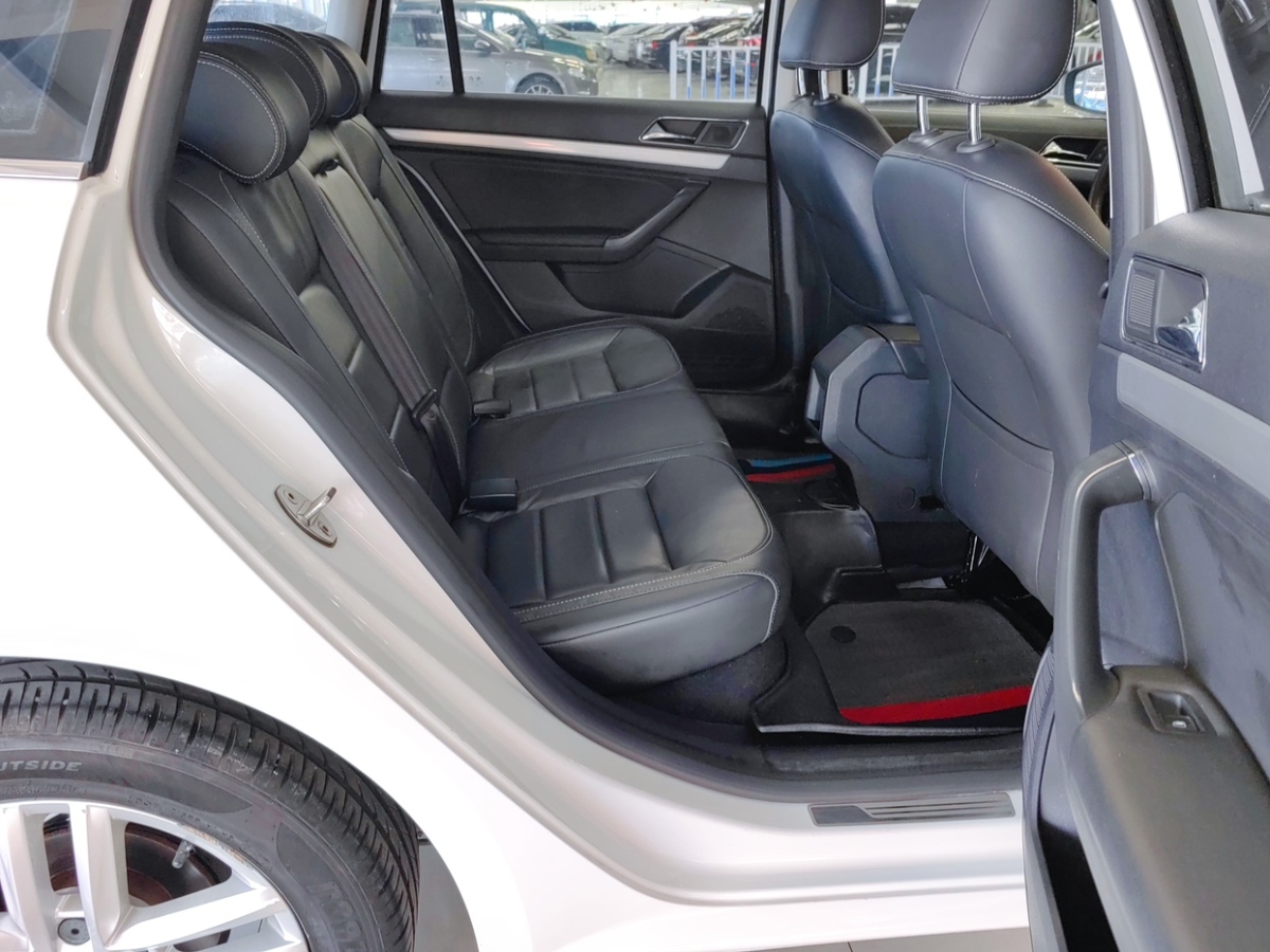 Volkswagen Gran Lavida 2017 immagine di auto #6