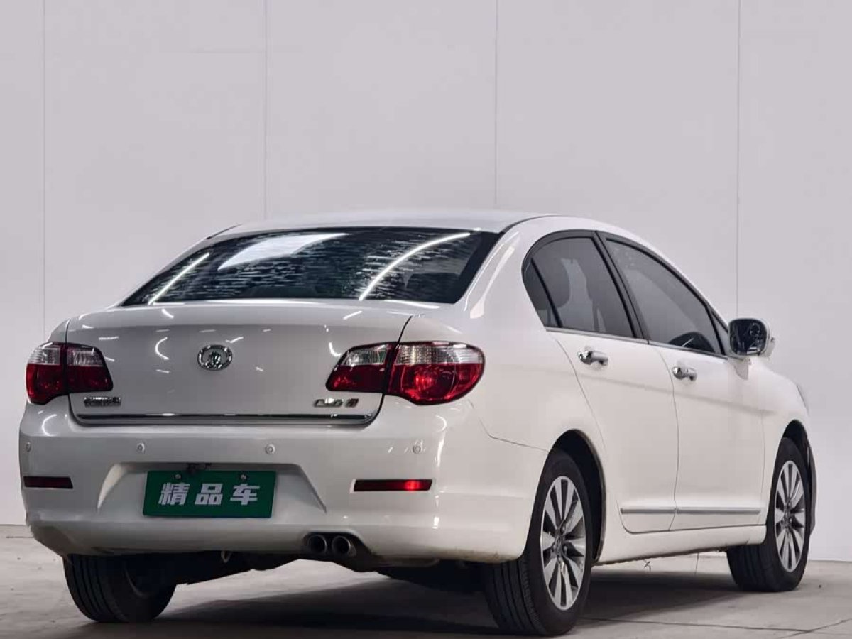 Great Wall C50 2014 car image #6