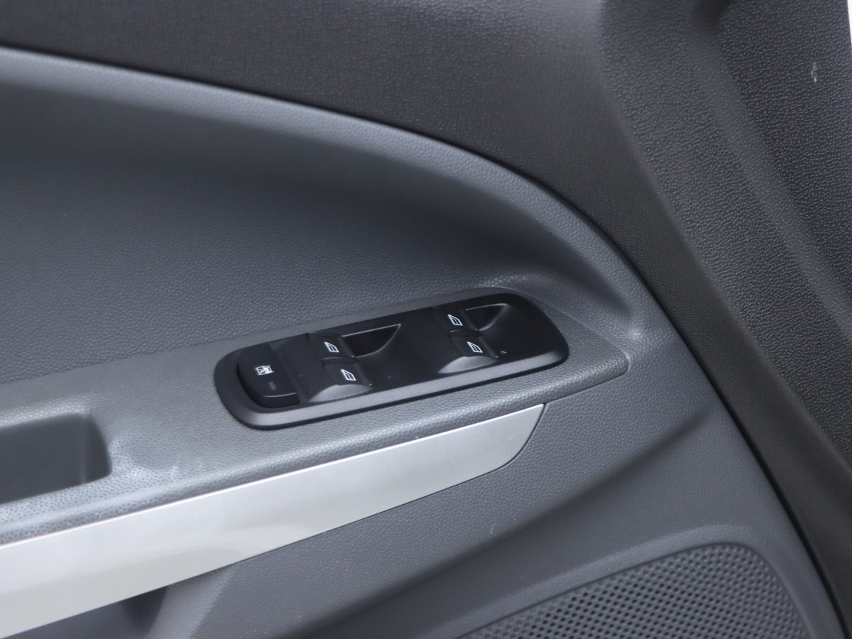 Ford EcoSport 2013 car image #6