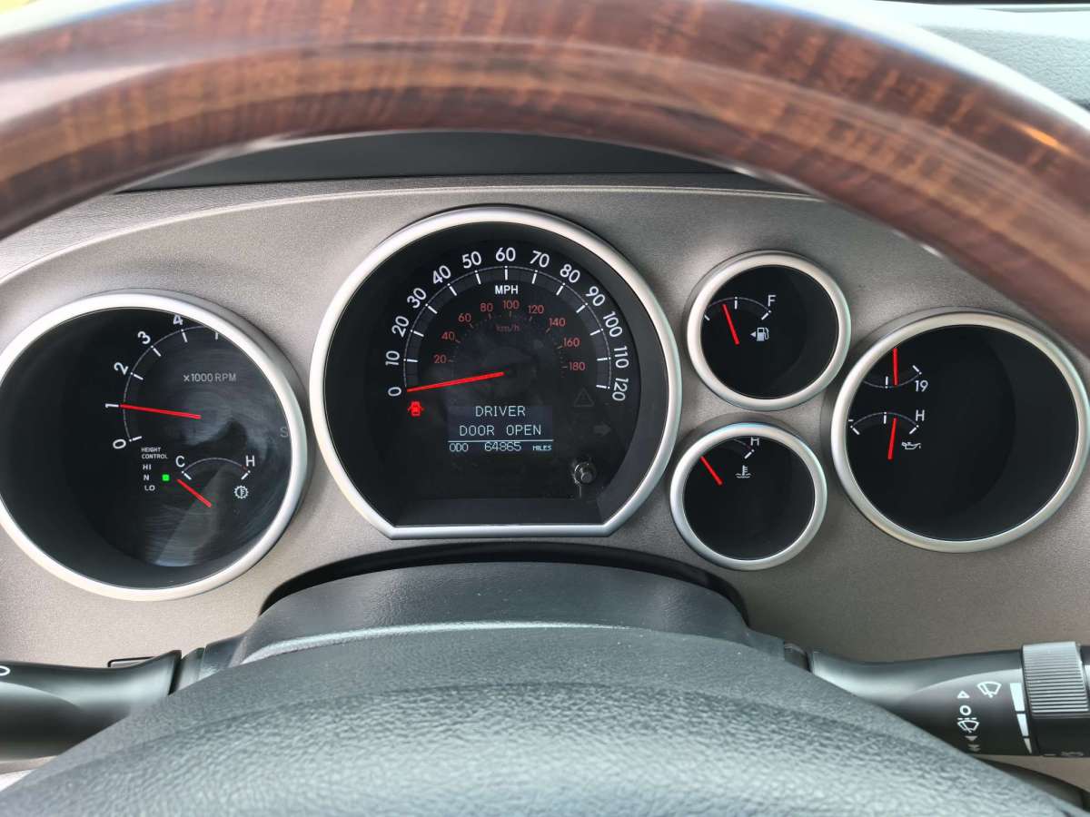 Toyota Sequoia 2013 #6 Toyota Sequoia 2013 immagine di auto #6