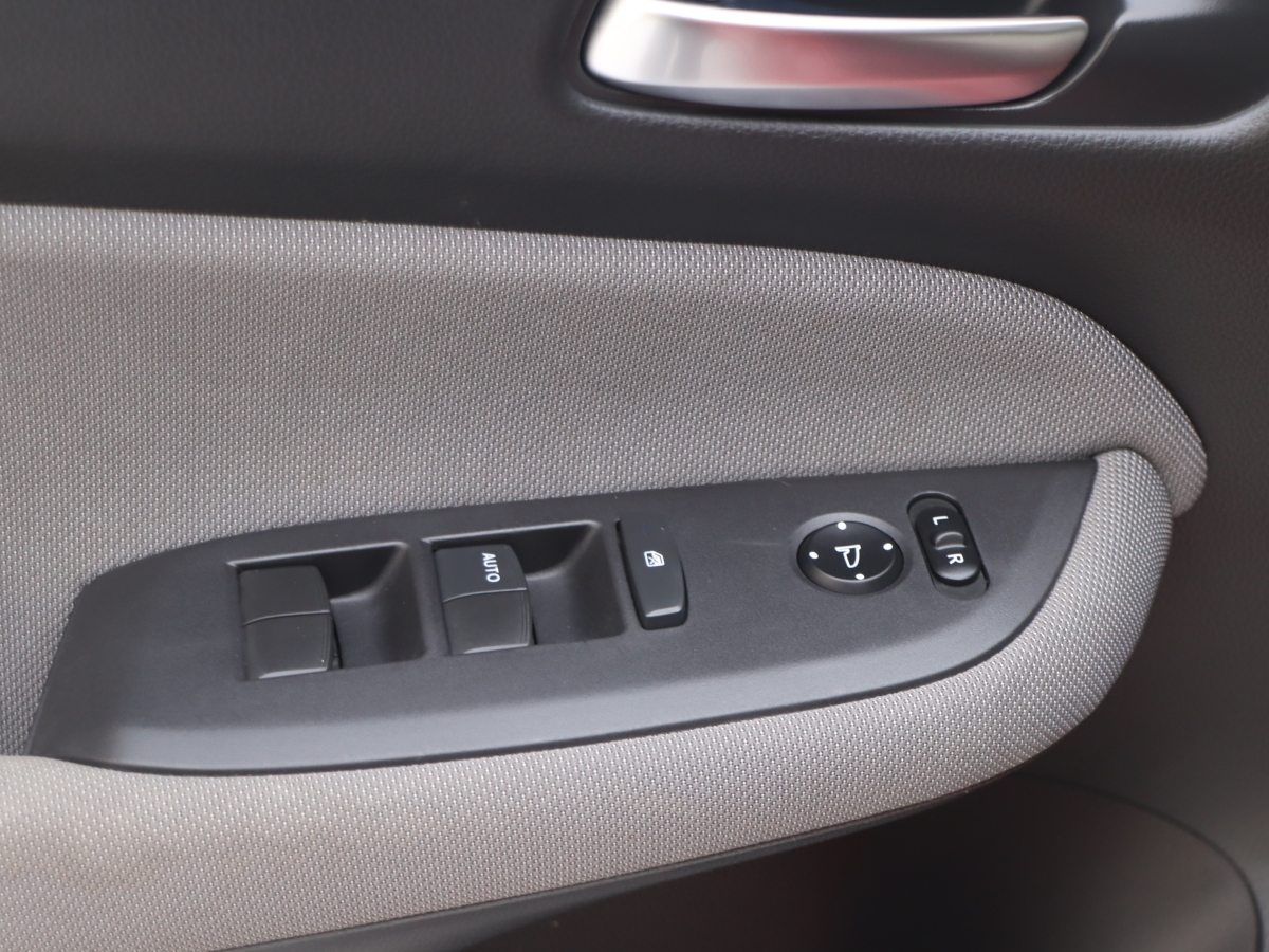 Honda LIFE 2021 car image #6