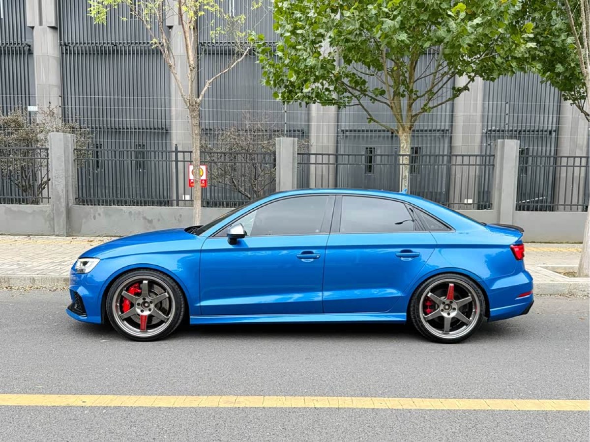 Audi RS 3 2018 car image #6