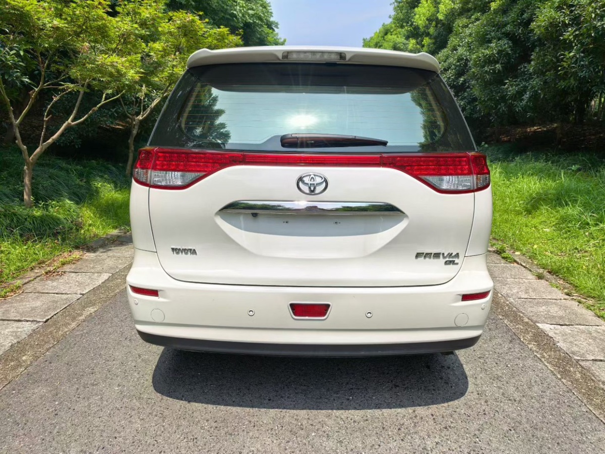 Toyota Previa 2020 car image #6
