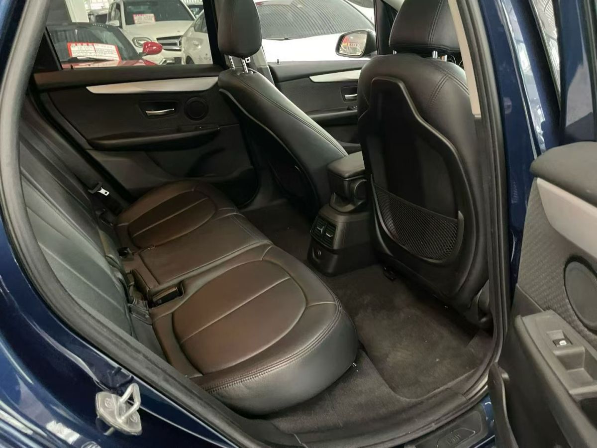 BMW 2 Series Tourer 2017 #6 BMW 2 Series Tourer 2017 صورة سيارة #6