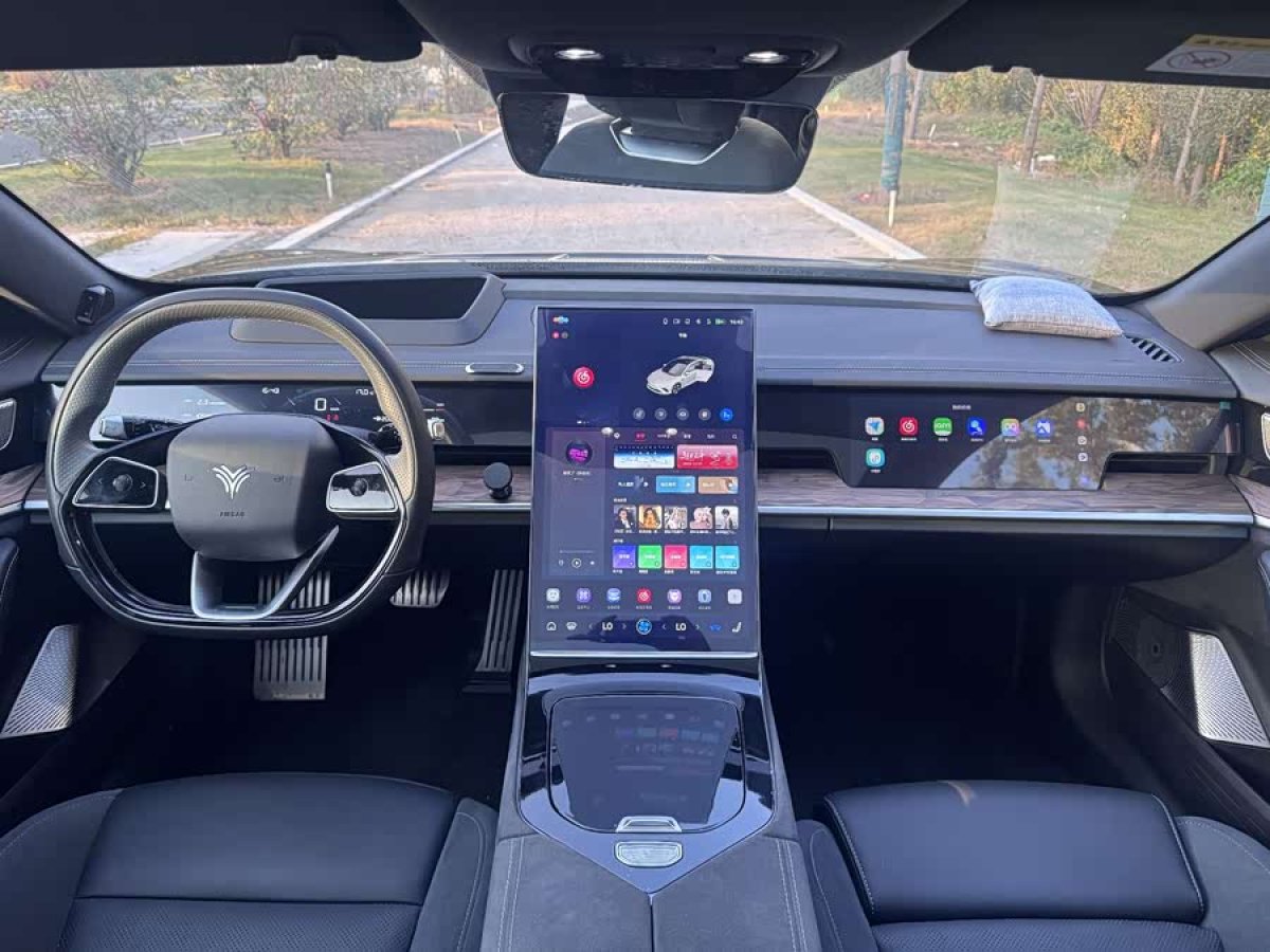 哪吒汽车 哪吒S 2022 #6 哪吒汽车 哪吒S 2022 汽车图片 #6