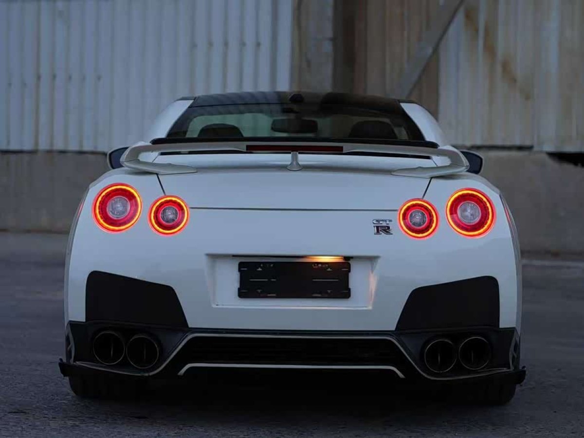 日产 日产GT-R 2017 汽车图片 #6