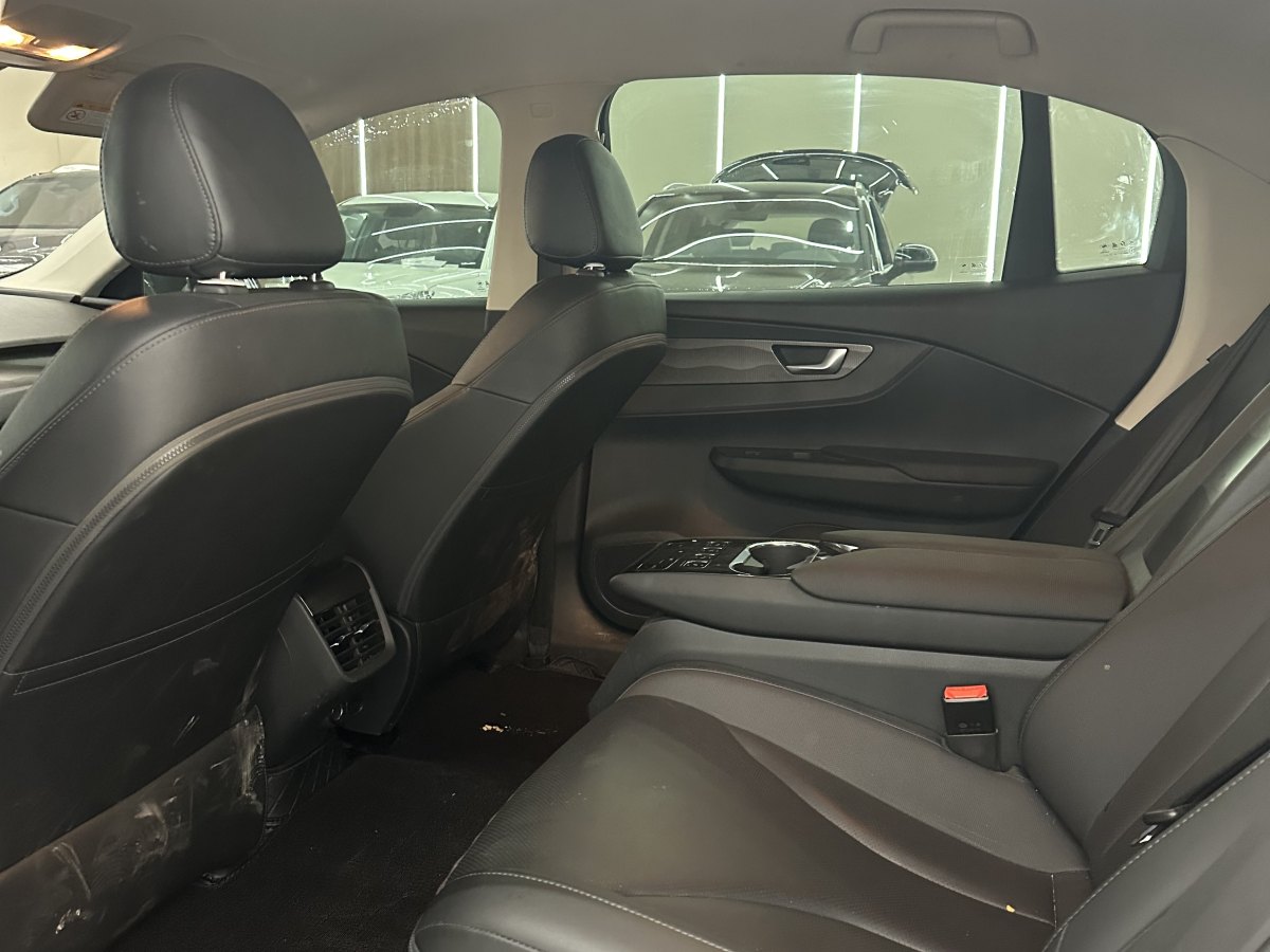 HongQi E-QM5 2022 car image #6