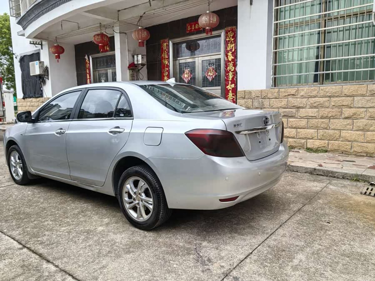 BYD SuRui 2014 car image #6