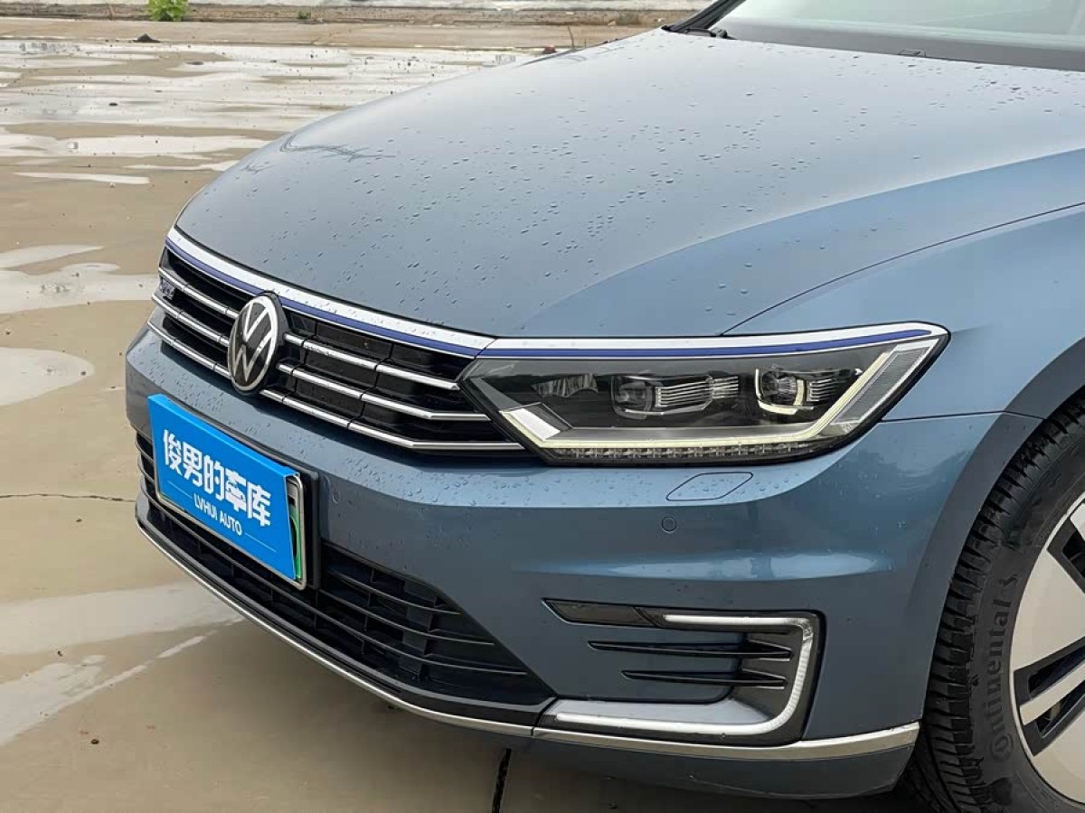 Volkswagen Variant New Energy 2020 صورة سيارة #6