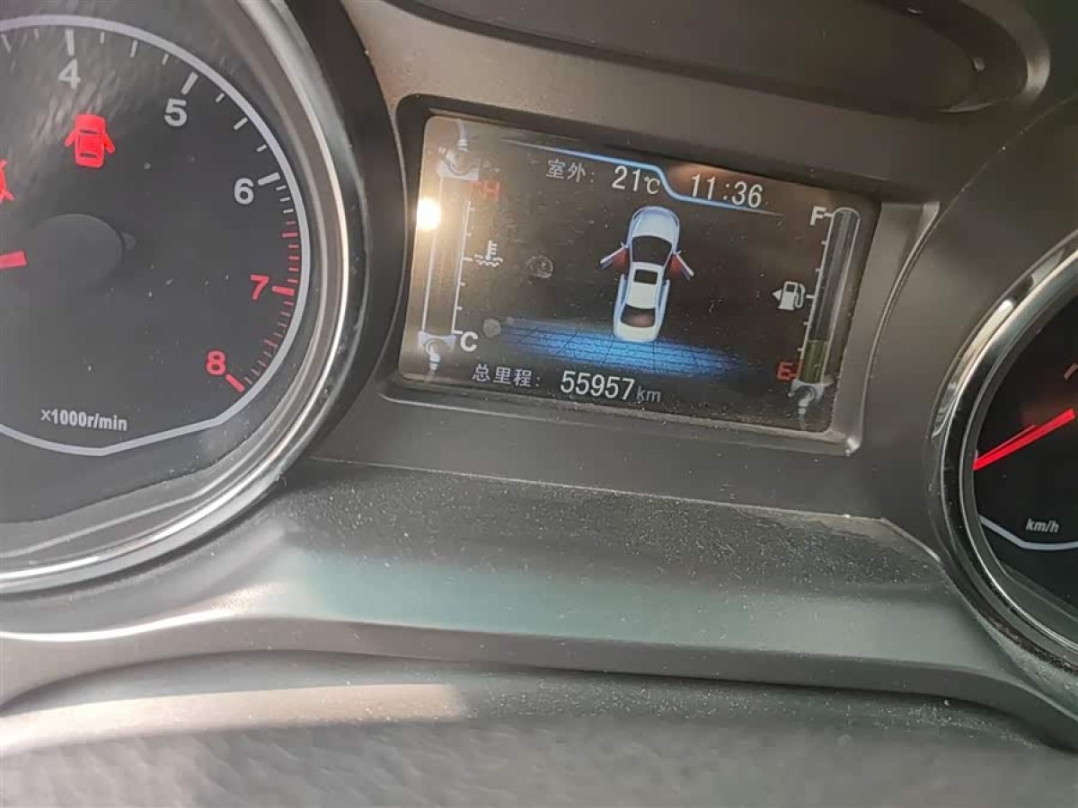 BYD G5 2015 #6 BYD G5 2015 car image #6