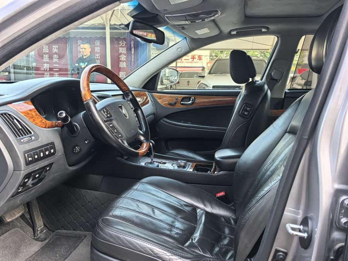 Hyundai Equus 2011 #6 Hyundai Equus 2011 car image #6