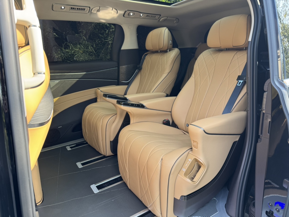 腾势 腾势D9 2024 汽车图片 #6